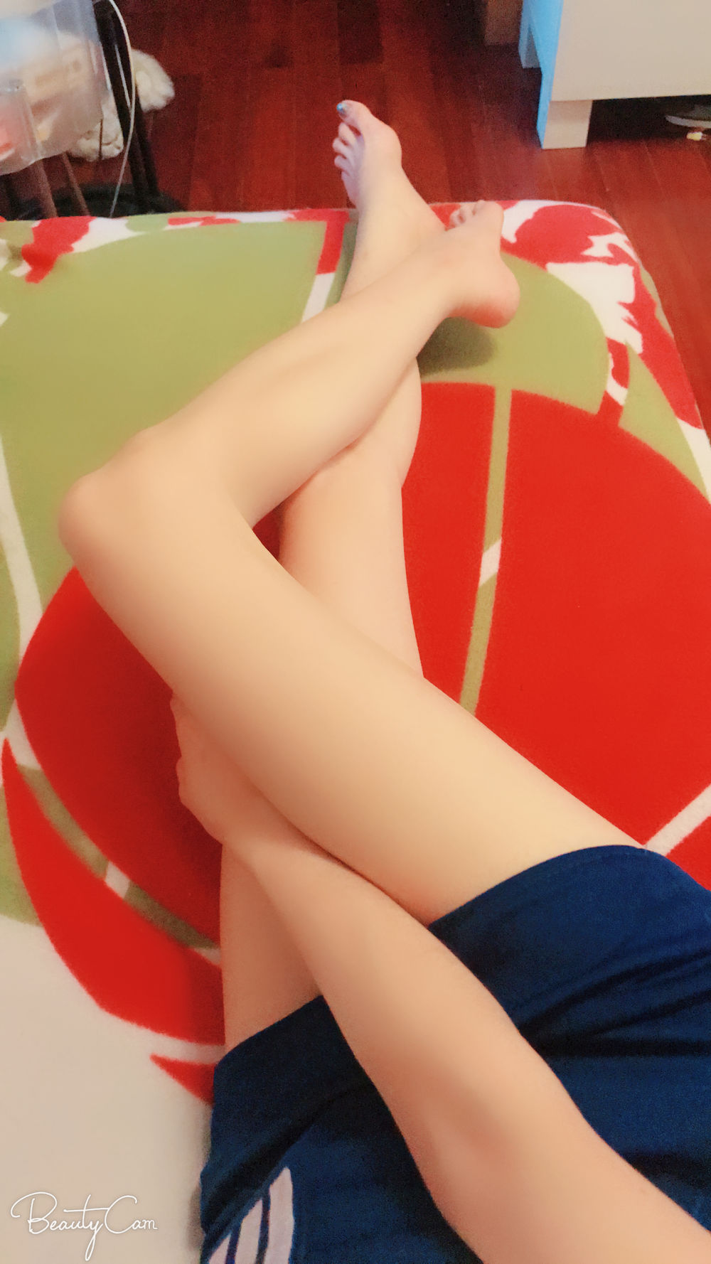 王羽杉Barbieshy No.001-写真1.0 – 空姐装 [4P 1V]-道友图库