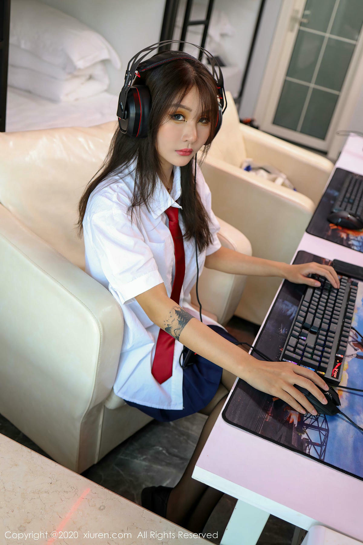 [XiuRen秀人网] No.2461 Emily顾奈奈-道友图库