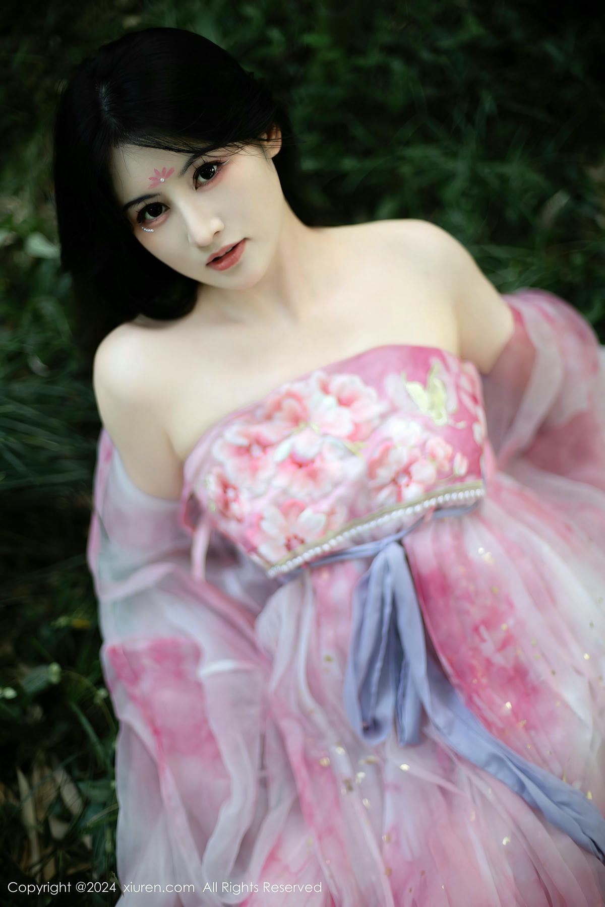 [XiuRen秀人网] No.9100 诗诗kiki-道友图库