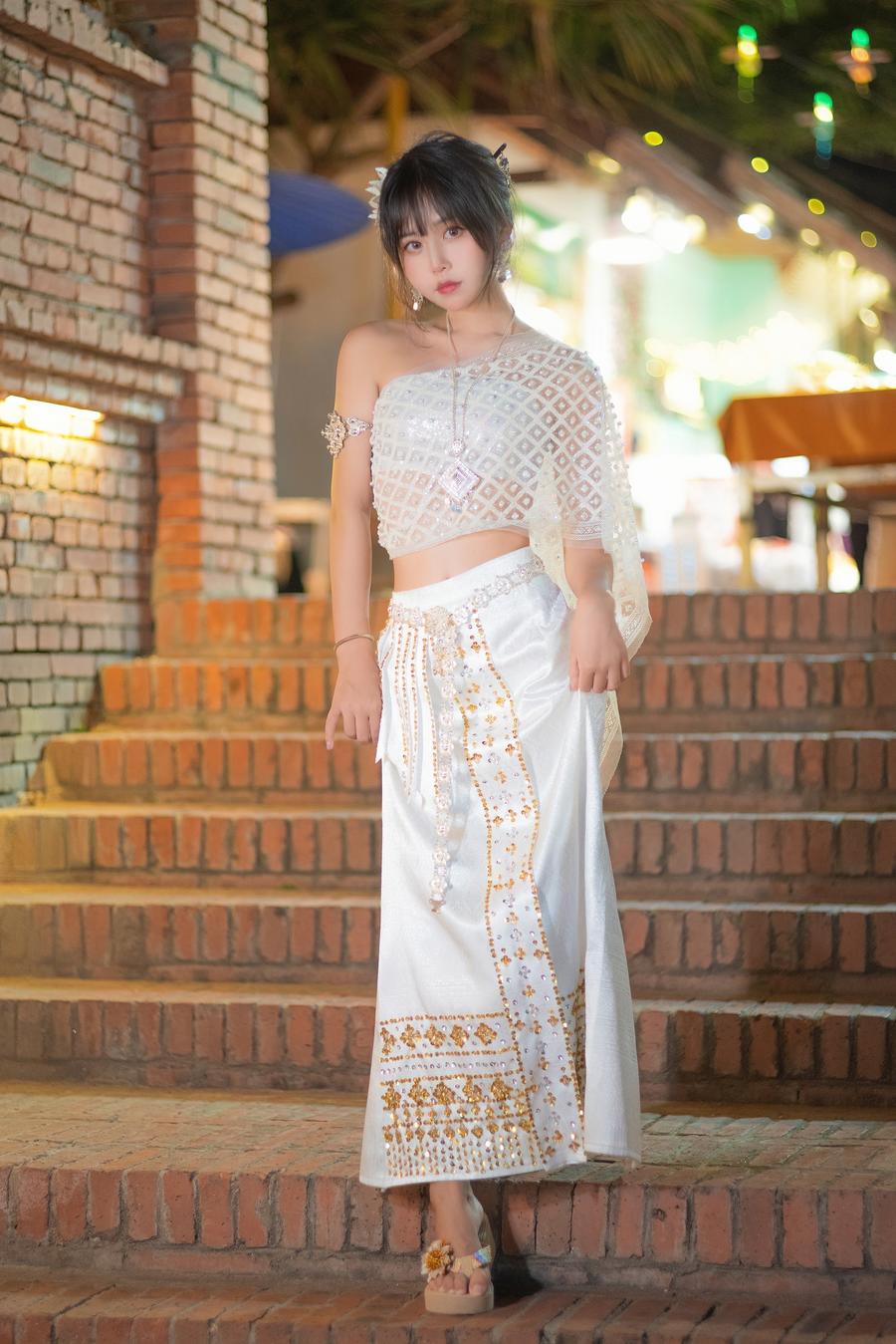 萌芽儿o0 No.034 – 西双版纳 傣服 银 [15P]-道友图库