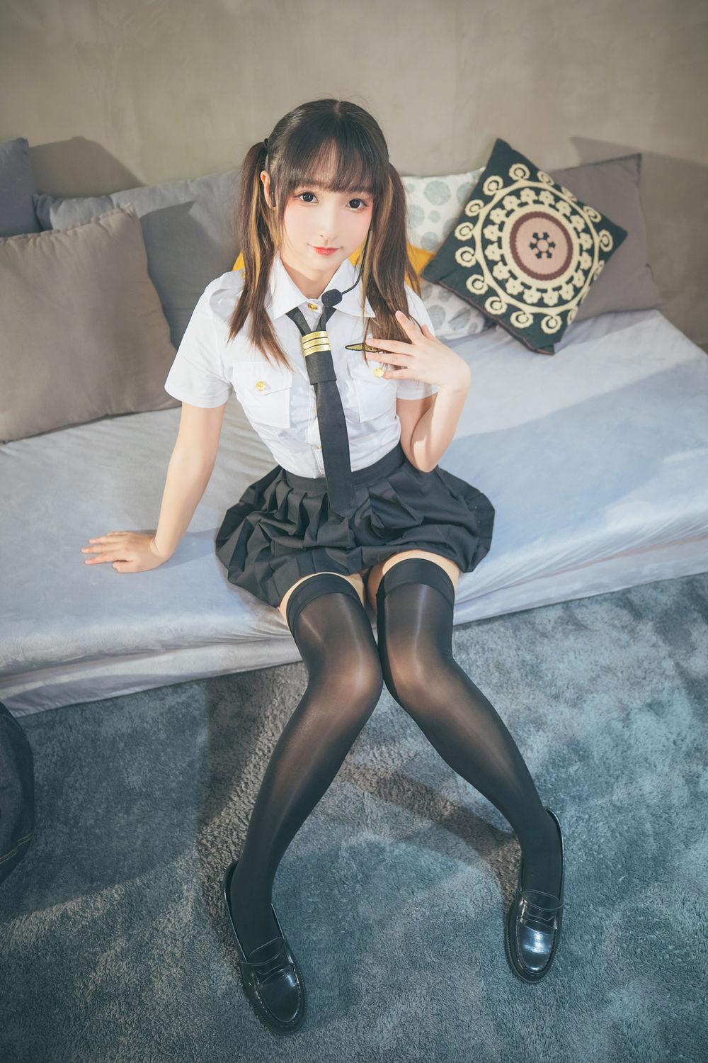 神楽坂真冬 No.073-「お帰りなさい、指揮官」 [150P 2V]-道友图库