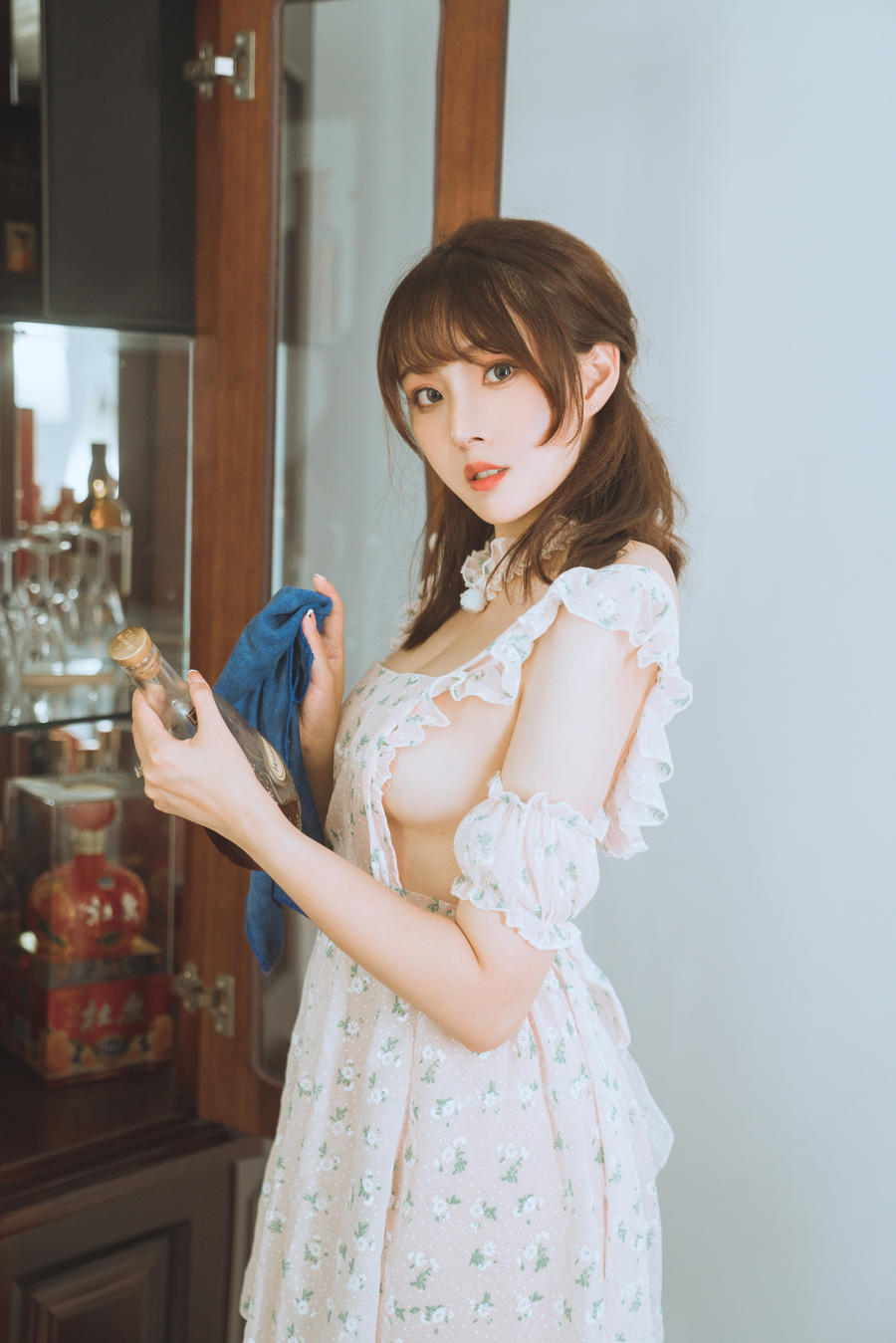 Natsuko_夏夏子 No.073 – 碎花围裙 [21P]-道友图库
