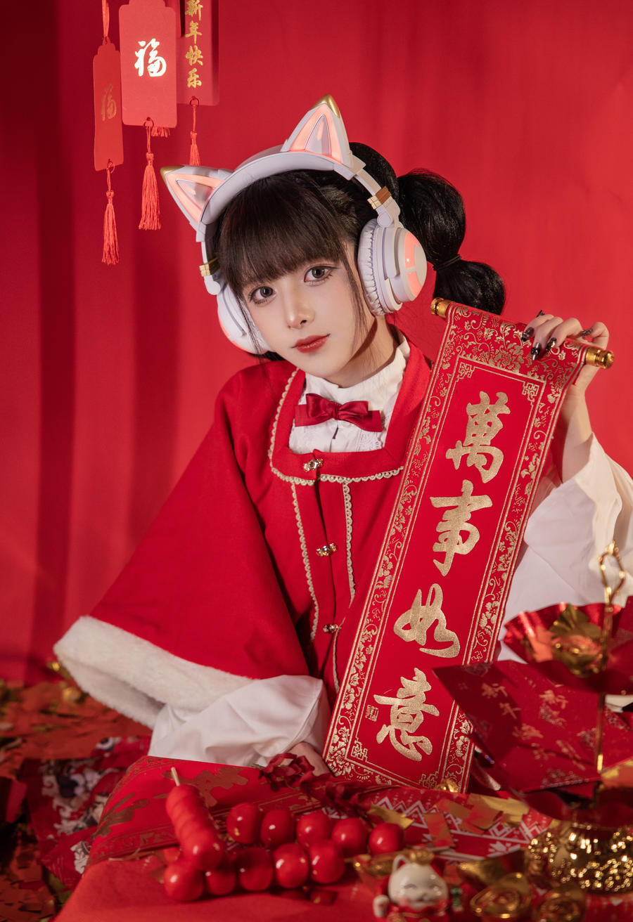 腥味猫罐 [ No.002 – 新年快乐 [12P]-道友图库