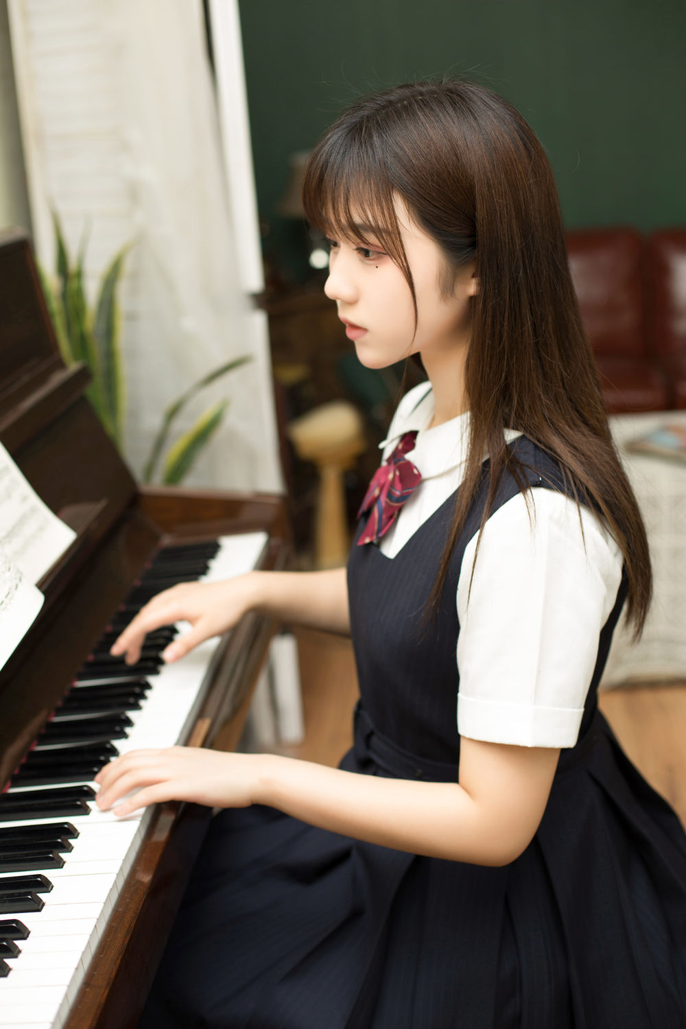 镜酱 No.002-不知梦 制服 [38P]-道友图库