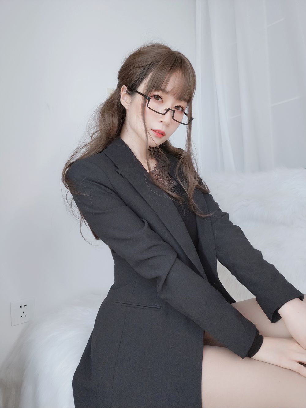 白银81 No.049-黑西服 [136P 7V]-道友图库