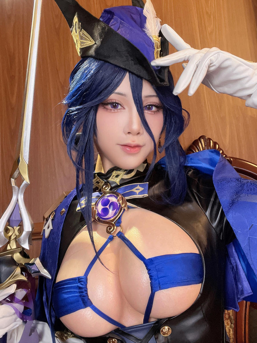 水淼aqua No.190 – [Fantia] 2025年01月订阅 (2套) [32P]-道友图库