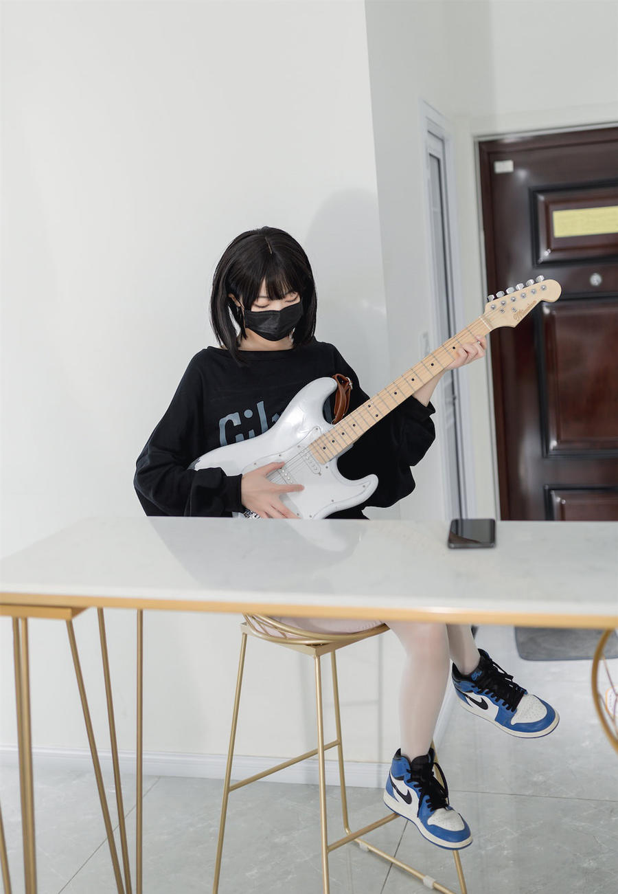 杏仁曲奇 No.007 – 升玖吉他姐姐 [45P]-道友图库
