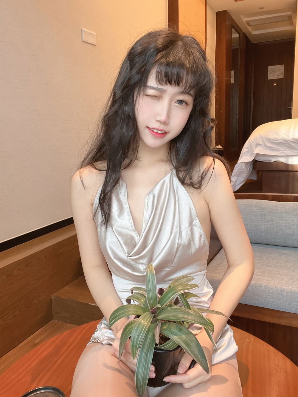 不呆猫 No.028-浴室人妻 [42P 3V]-道友图库