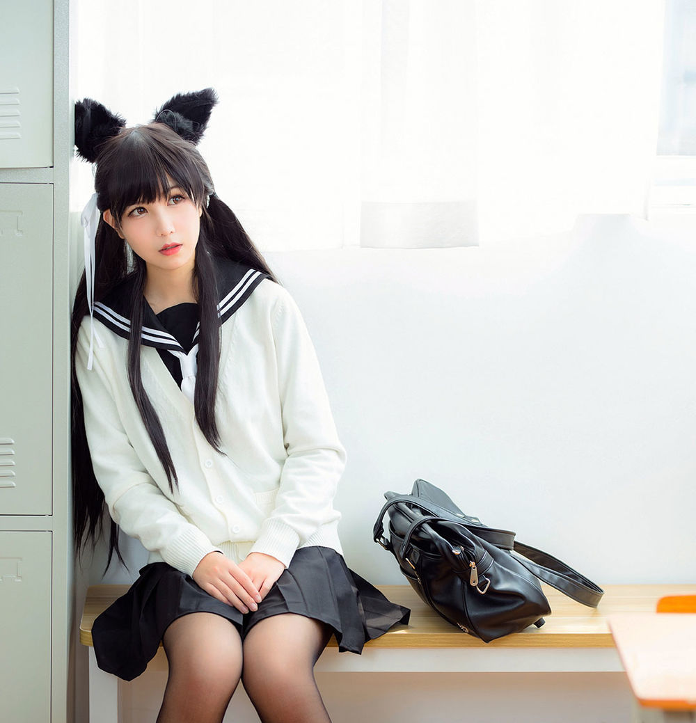 枸名(逐月su) No.005-贩卖写真 7套 – 爱宕 犬 校园浪漫曲 [22P]-道友图库