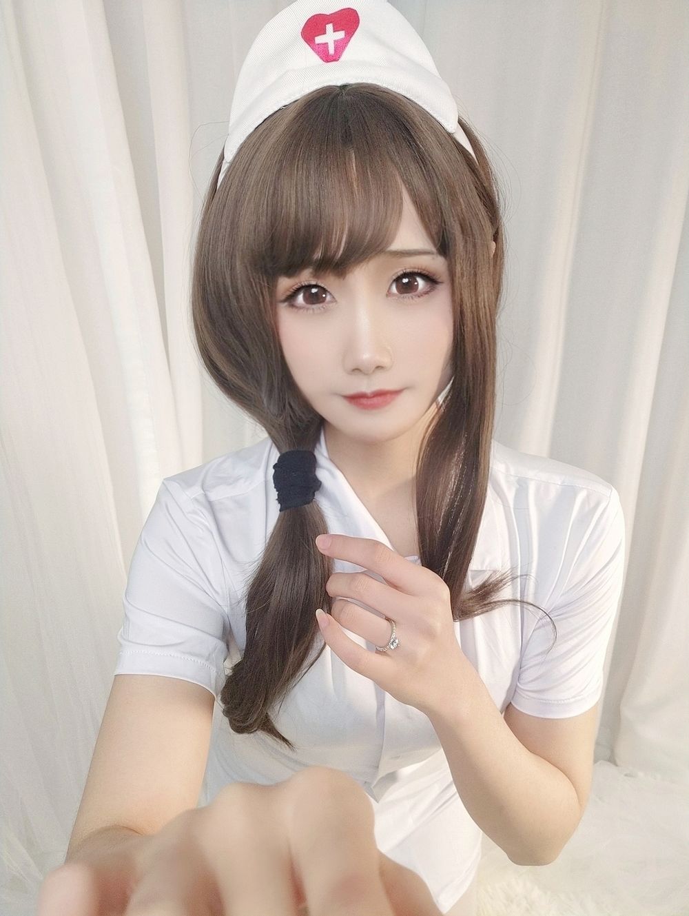 曉美媽 No.024-圣诞自拍合辑 – 01护士人妻 [12P]-道友图库