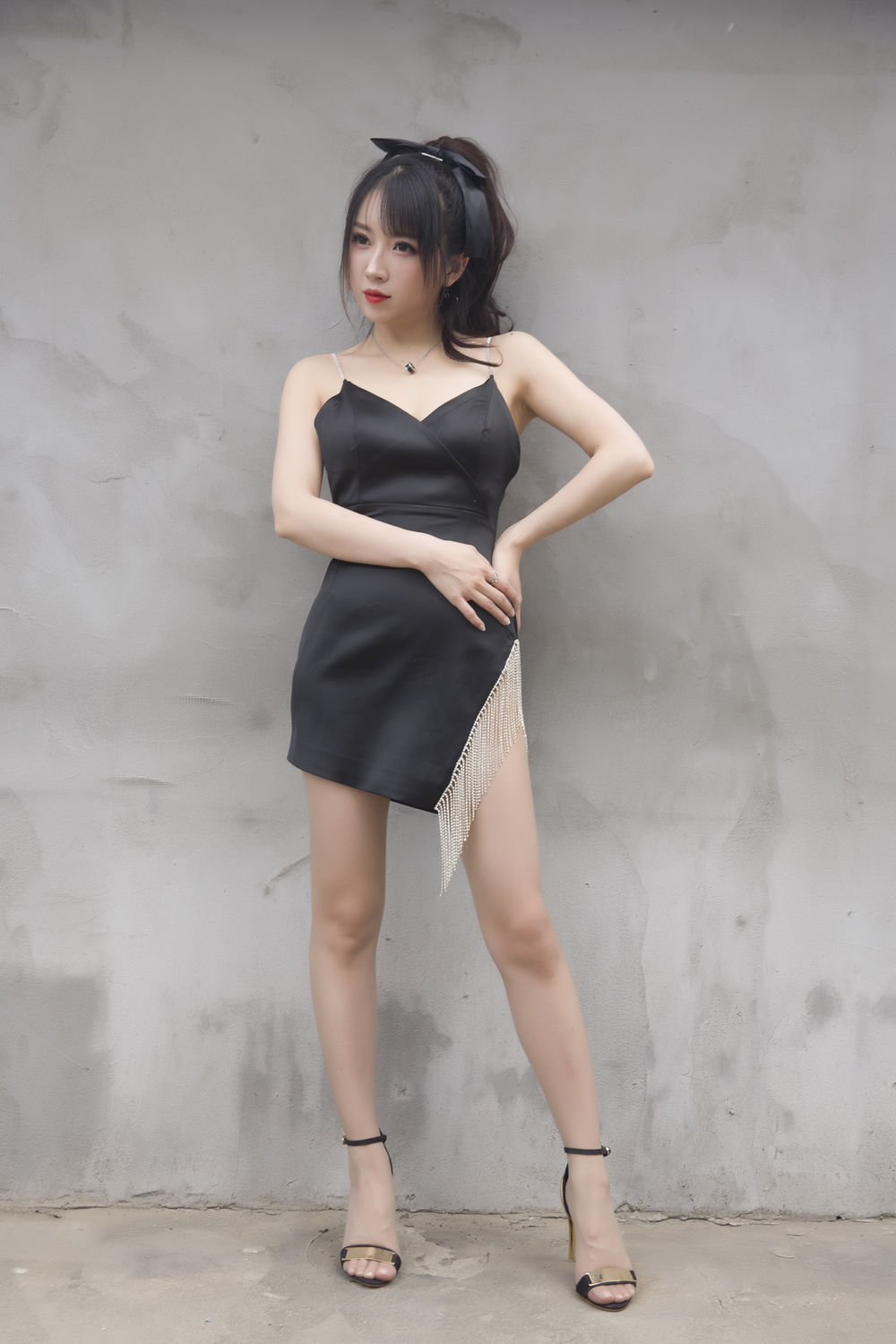 小女巫露娜 No.018-黑色流苏 [32P]-道友图库
