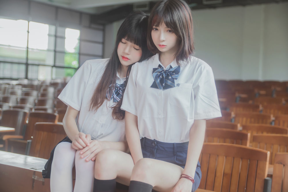 桜桃喵 No.092-JK百合1 – 桜桃喵&疯猫ss [43P]-道友图库