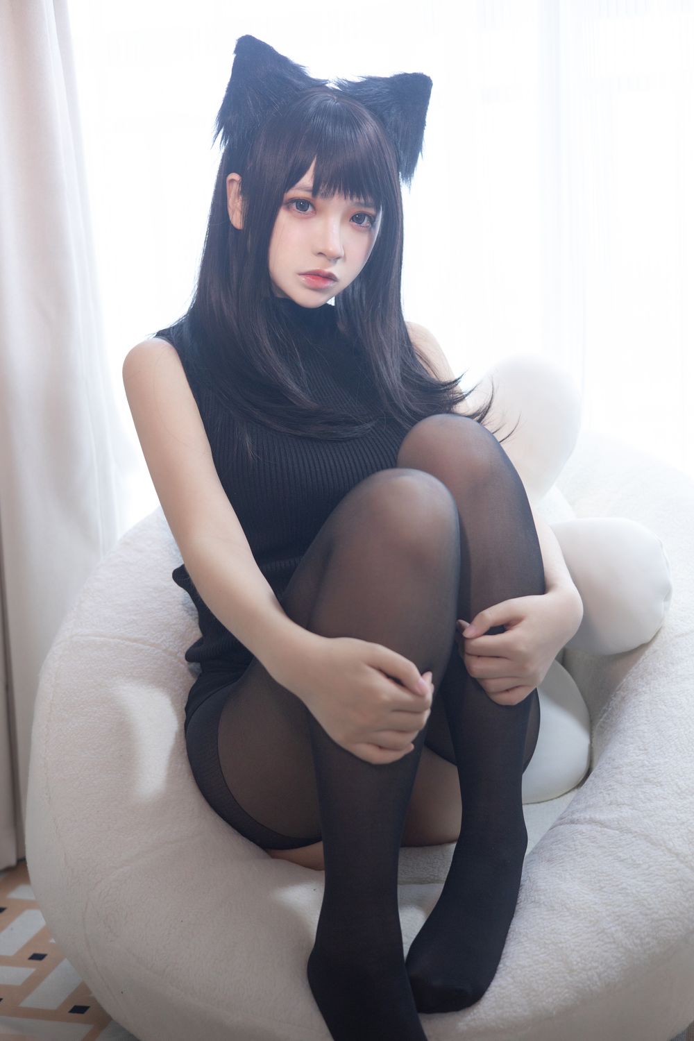 疯猫ss No.077-2022新春生日本01 黑毛衣少女 [80P]-道友图库
