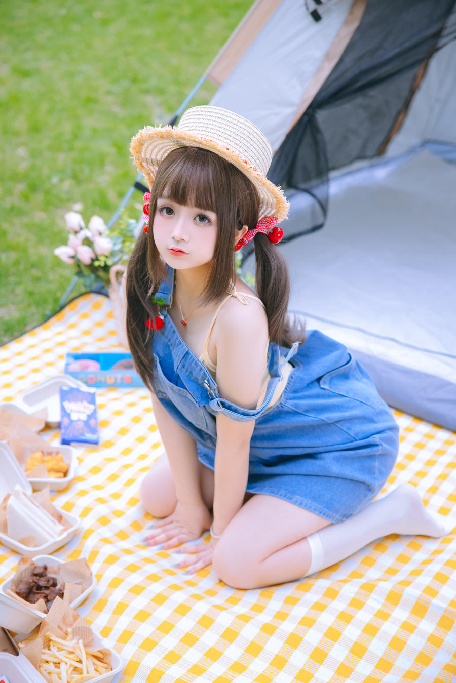 椎名莜(日奈娇) No.154 – 野餐日 [200P]-道友图库